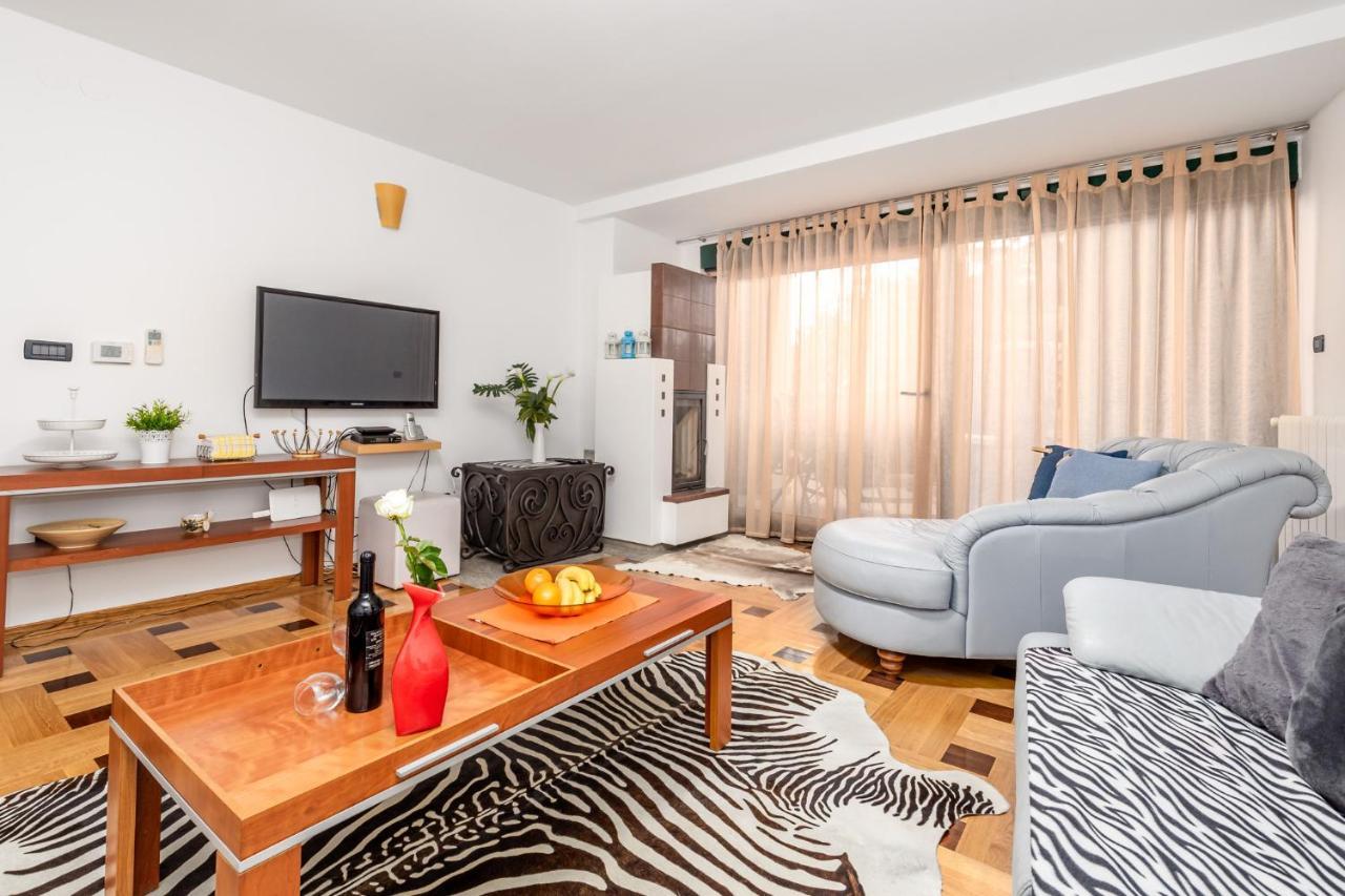 Lux Apartmani Opatija Exterior photo