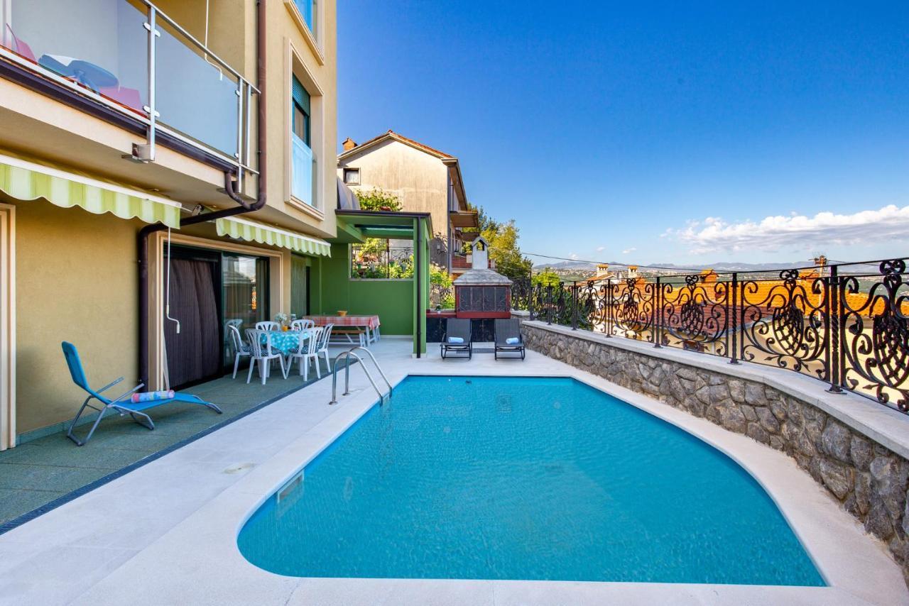 Lux Apartmani Opatija Exterior photo